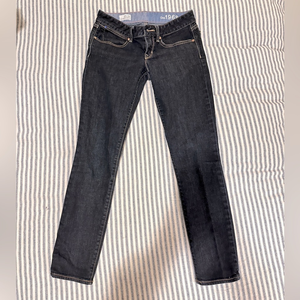 GAP 1969 dark skinny jeans size 26